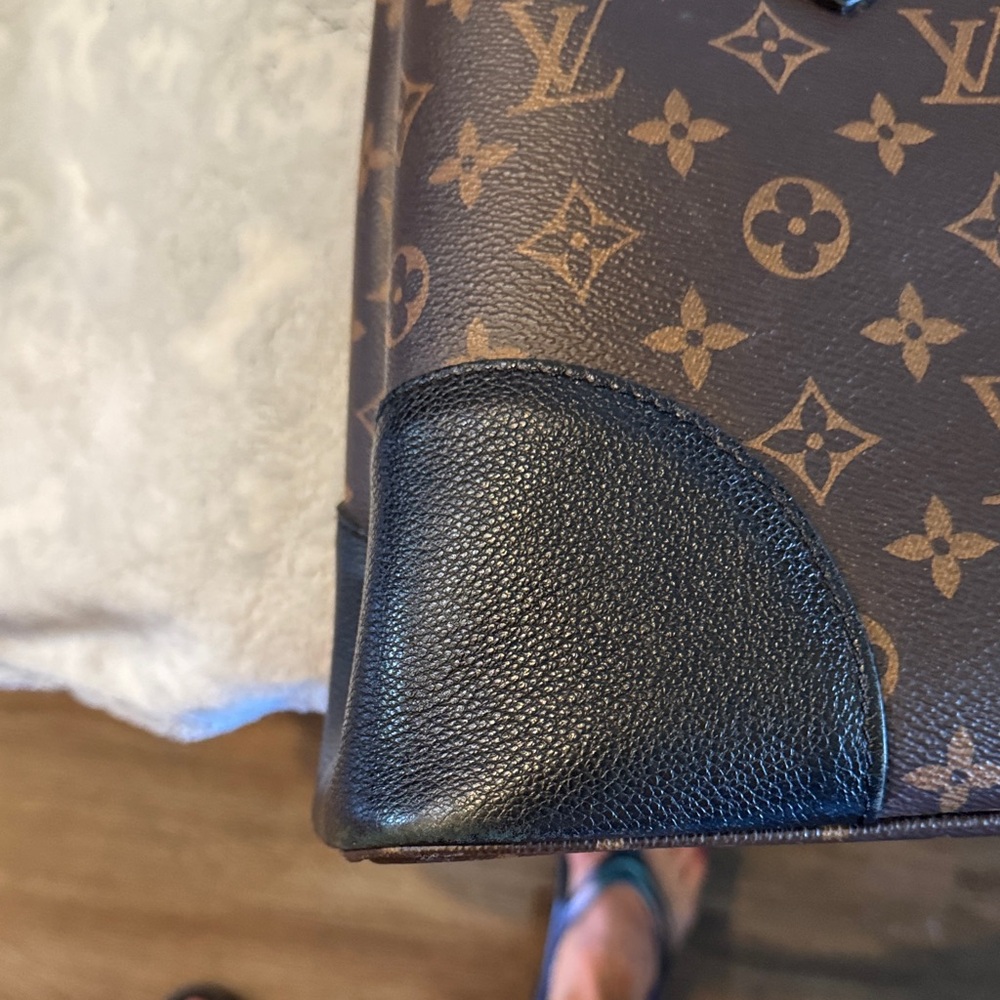 Louis Vuitton Black and Brown Monogram Tote - Picture 7 of 16